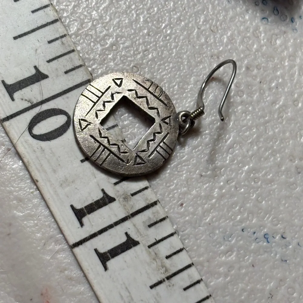 N/A silver tone